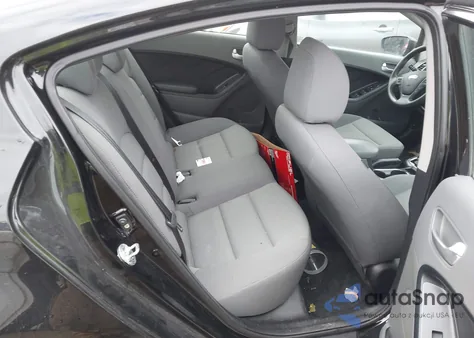 2017 Kia Forte Lx из США, поврежденный, VIN 3KPFK4A72HE012449